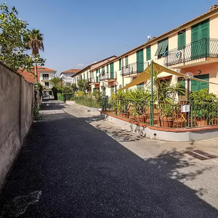 Stunning In With Wifi Apartmán